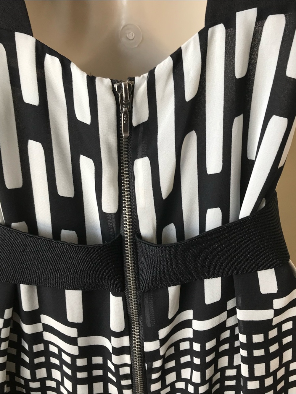 BCBGeneration Block Pattern Dress Size S - Picture 5 of 7